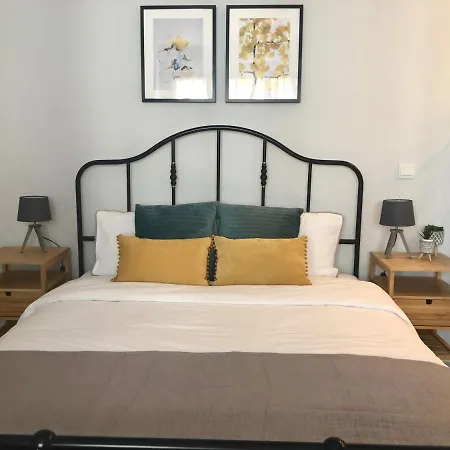 Apartment Angel *