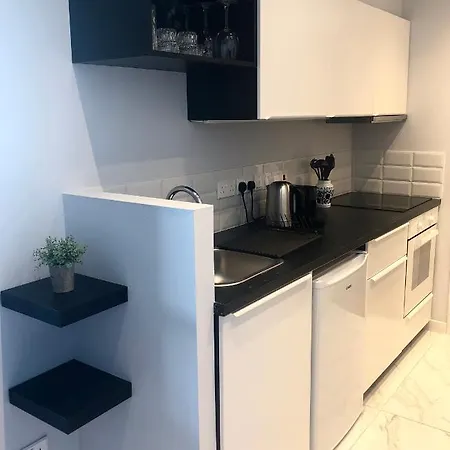 Angel Apartment *
